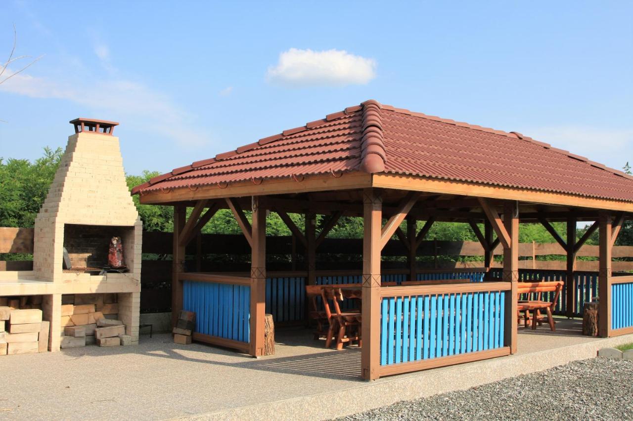 Camere De Inchiriat Baltenii De Sus Bagian luar foto